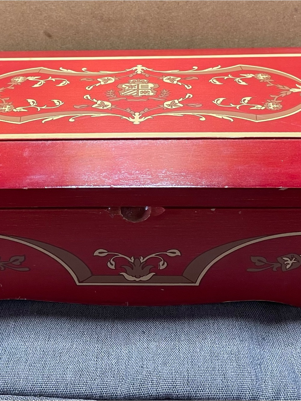 Vintage Princess Marcella Borghese Wood Trinket Music Box 12"x6.75"x3.25"